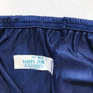 Vintage Vanity Fair half-slip skirt 🦋